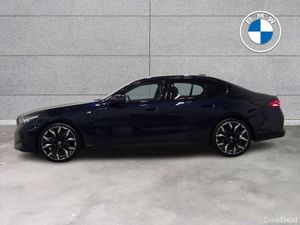BMW 5-Series 530e M Sport Saloon - Image 4