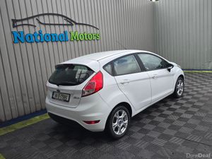 2014 Ford Fiesta 1.25 Zetec Petrol - Image 3