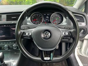 Volkswagen Golf COMFORTLINE 1.2 TSI // APPLE CARPL - Image 4
