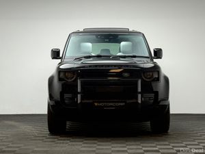 Land Rover Defender HSE X-DYNAMIC 2.0 PHEV - Image 2