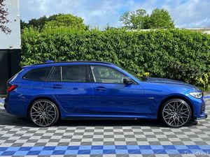 BMW 3-Series 330e M-SPORT COMPETITION TOURING 2.0 - Image 2