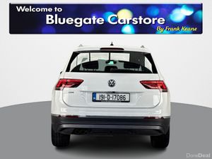 Volkswagen Tiguan HIGHLINE 2.0 TDI MANUAL 6SPEED** - Image 4