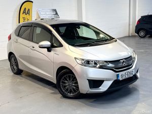 2015 Honda Fit 1.5 Hybrid Automatic,Leather spec - Image 3