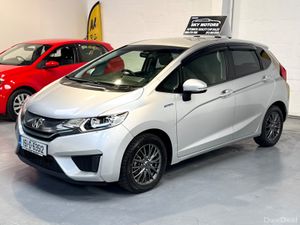 2015 Honda Fit 1.5 Hybrid Automatic,Leather spec - Image 4