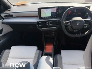 Renault 5 E-Tech ROLAND GARROS 52 KWH 150 BHP AUTO - Image 2