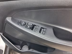 161 Hyundai Tucson 1.6 Petrol Nct & Tax - Image 4