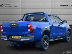 Toyota Hilux 2.8 D-4D Invincible X 4WD Euro 6 (s/s - Image 2