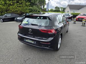 Volkswagen Golf Life - Image 4