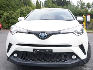 TOYOTA CHR 2019 WHITE HYBRID - Image 2
