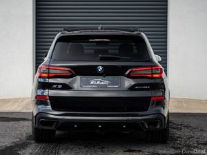 BMW X5 XDRIVE45E M SPORT **PRO PACK** - Image 4