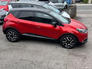 Renault Captur Signature very high spec - Image 3