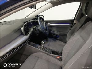 Volkswagen Golf Hatchback Life - Image 3