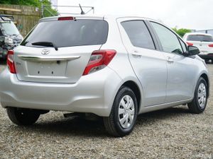 2016 Toyota Yaris Automatic - Image 3