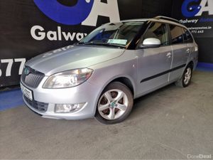 Skoda Fabia 1.2 TSI  AUTO ** REVERSING SENSORS, LO - Image 4