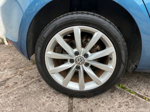 Volkswagen Golf 1.2 petrol automatic - Image 2