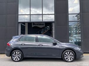 Volkswagen Golf 1.4 TSi Style Auto (PHEV) - Image 4