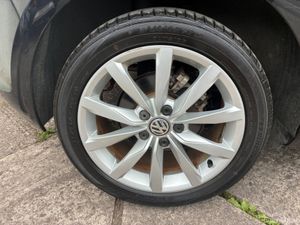 Volkswagen Golf 1.2 petrol automatic - Image 2
