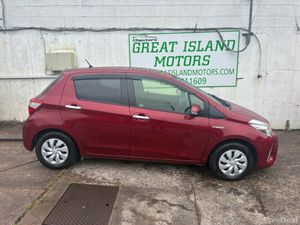 Toyota Yaris 1.5 petrol hybrid automatic - Image 4