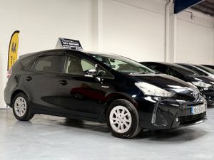 2015 Toyota Prius Alpha 1.8 Hybrid Auto,7 Seaters - Image 4