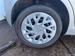 Toyota Aygo 1.0 VVT-I X-PLAY 71BHP 5DR - Image 4