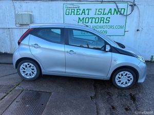 Toyota Aygo 1.0 VVT-I X-PLAY 71BHP 5DR - Image 4