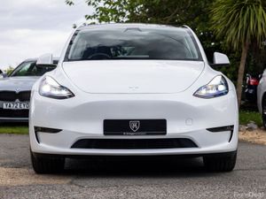 Tesla Model Y Long Range Dual Motor AWD - Image 4