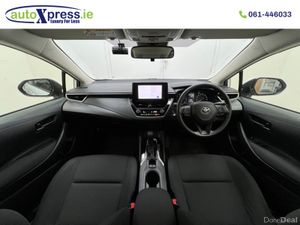 Toyota Corolla 1.8 HYBRID X, Reversing camera, Aut - Image 2