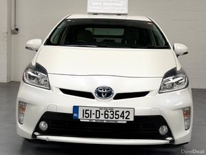 2015 Toyota Prius 1.8 Hybrid Automatic,42K KM - Image 2