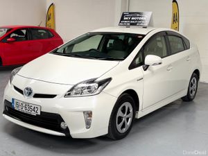 2015 Toyota Prius 1.8 Hybrid Automatic,42K KM - Image 4