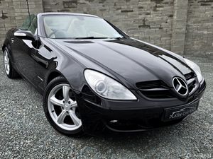 🔥 2006 Mercedes-Benz SLK 200 AMG Convertible - Image 2