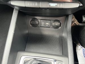 Hyundai i20 2019 1.0 Automatic Active Deluxe - Image 3