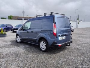 Ford Transit Connect SWB VAN TREND HP 1.5 3 - Image 4