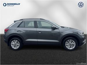Volkswagen T-roc Hatchback Life - Image 4