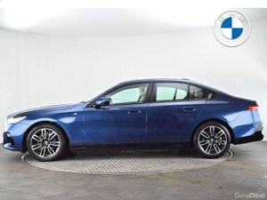 BMW 5-Series 520i M Sport Saloon - Image 3