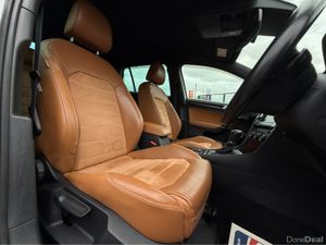 Volkswagen Golf 1.4 TAN LEATHER HIGHLINE SEATS REV - Image 2