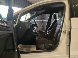 2016 162 Volkswagen Golf 2.0TSI 5DR 220HP GTI - Image 2