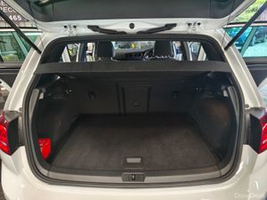 2016 162 Volkswagen Golf 2.0TSI 5DR 220HP GTI - Image 4