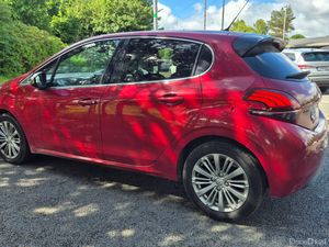 Peugeot 208 2016 1.2 AUTOMATIC - Image 4
