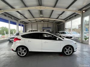 Ford Focus TITANIUM X TDCI - Image 4