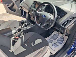 Ford Focus ST Line X 1.0 Petrol - Image 3