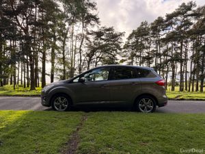 Ford C-Max 2015 Diesel Lovely Car - Image 4