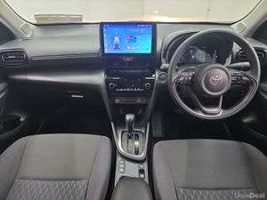 Toyota Yaris Cross G 1.8 Hybrid - Image 4