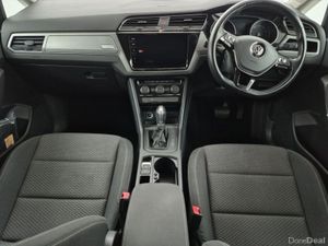 Volkswagen Touran TSI Comfort Line - Image 4