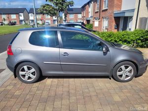 MINT Volkswagen Golf 2008 - Image 4