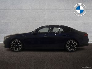 BMW 5-Series 530e M Sport Saloon - Image 4