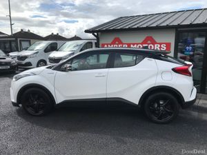 2017 Toyota C-HR+ HYBRID AUTOMATIC - Image 2