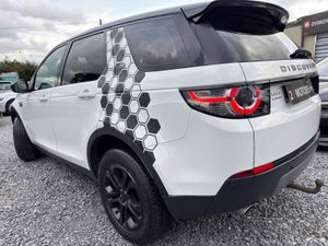 Land Rover Discovery Sport 2.2TD4 150BHP - Image 4