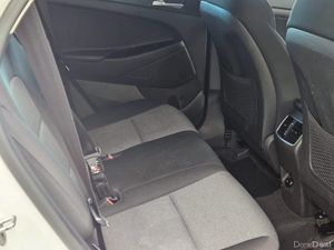 19 HYUNDAI TUCSON COMFORT PLUS - Image 4