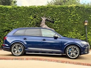 Audi Q7 50 TDI S LINE BLACK EDT - Image 4