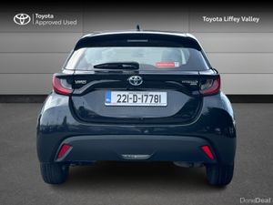 Toyota Yaris YARIS HYBRID LUNA - Image 4